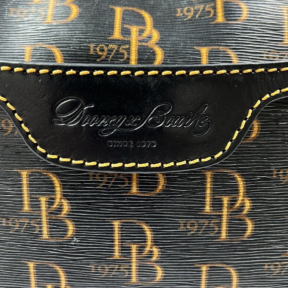 EUC Dooney & Bourke 1975 Logo Shoulder  Hobo Bag - Picture 5 of 16